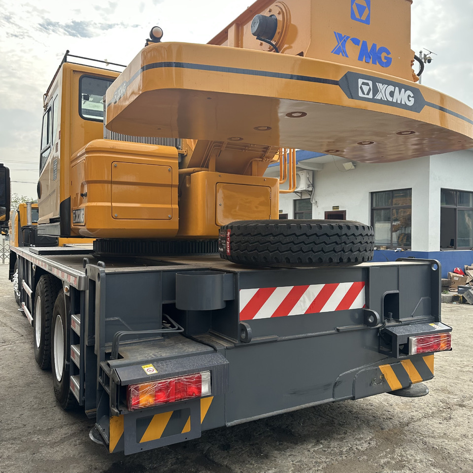 XCMG qy50ka qy50kc qy50k xct50 xct55 50 ton 55t truck crane - Grua móvel: foto 4 XCMG qy50ka qy50kc qy50k xct50 xct55 50 ton 55t truck crane - Grua móvel: foto 4