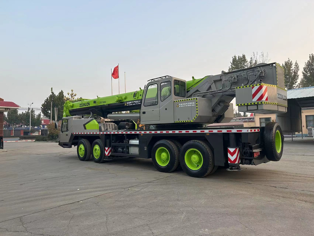ZOOMLION QY70V ZTC700V 70 ton 50 ton 60 ton 80 ton 90 ton 100 ton truck crane - Grua móvel: foto 2 ZOOMLION QY70V ZTC700V 70 ton 50 ton 60 ton 80 ton 90 ton 100 ton truck crane - Grua móvel: foto 2