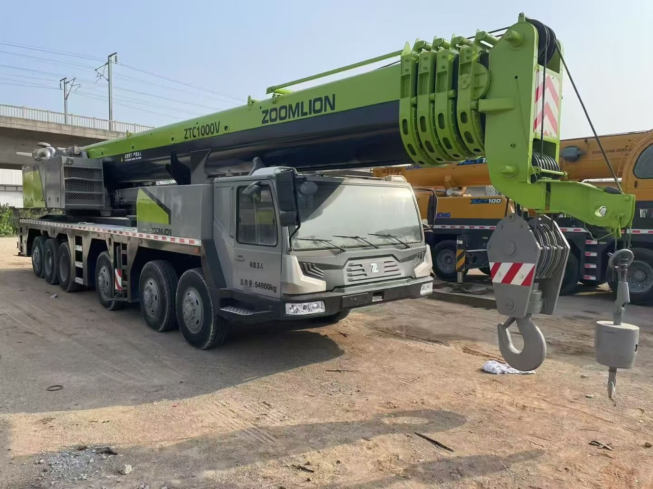 ZOOMLION ZTC1000V ZTC1100V ZTC1500V 100T 110T 150T Used truck crane - Grua móvel: foto 2 ZOOMLION ZTC1000V ZTC1100V ZTC1500V 100T 110T 150T Used truck crane - Grua móvel: foto 2