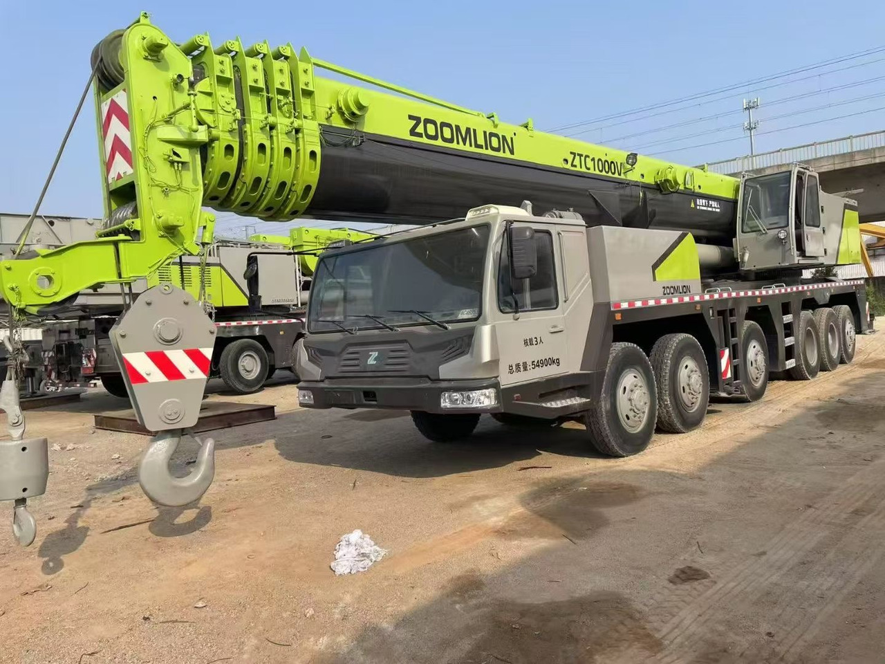 ZOOMLION ZTC1000V ZTC1100V ZTC1500V 100T 110T 150T Used truck crane - Grua móvel: foto 1 ZOOMLION ZTC1000V ZTC1100V ZTC1500V 100T 110T 150T Used truck crane - Grua móvel: foto 1