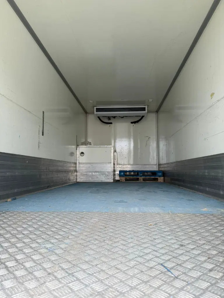 Camião frigorífico Renault D16 High - Fridgebox: foto 10