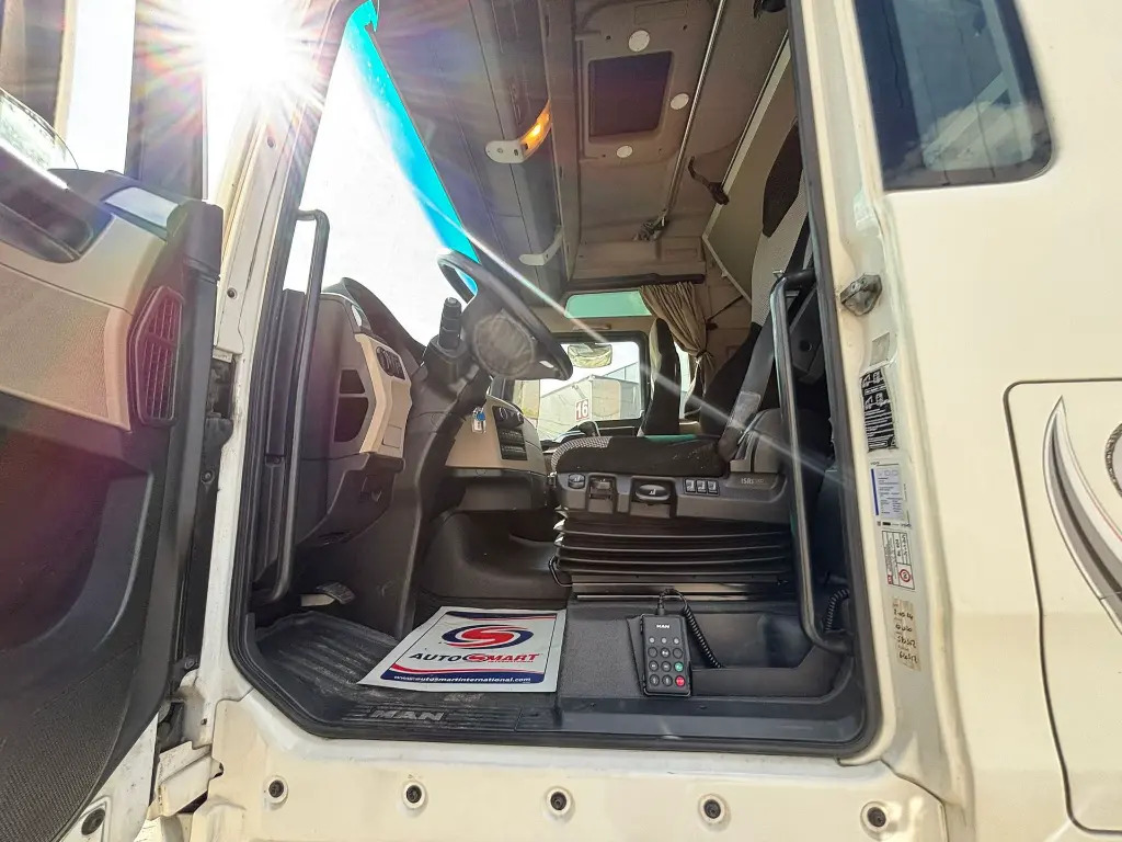 Tractor MAN TGX 18.460 XXL: foto 12