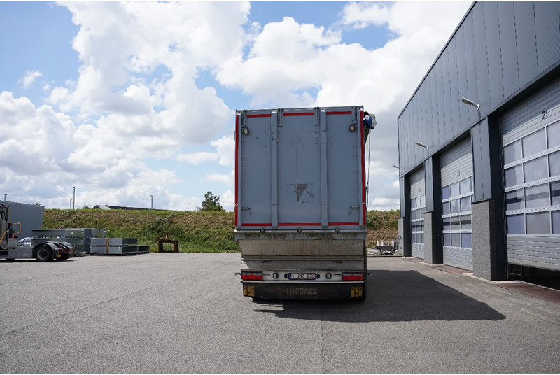 Kraker CF Agri Truck and Tractor 2 steering axle - Semi-reboque piso móvel: foto 3 Kraker CF Agri Truck and Tractor 2 steering axle - Semi-reboque piso móvel: foto 3