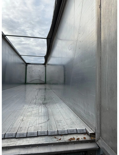 Kraker K-Force 10 mm floor - Semi-reboque piso móvel: foto 5 Kraker K-Force 10 mm floor - Semi-reboque piso móvel: foto 5