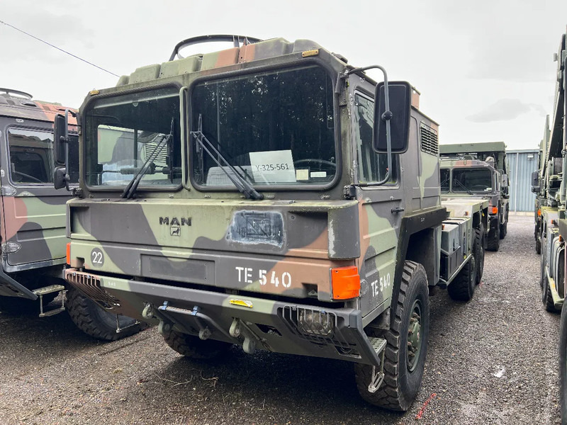 MAN KAT 25.422DFAEG 6X6 CABIN CHASSIS - TWIST LOCKS SYSTEM - Camião: foto 1 MAN KAT 25.422DFAEG 6X6 CABIN CHASSIS - TWIST LOCKS SYSTEM - Camião: foto 1
