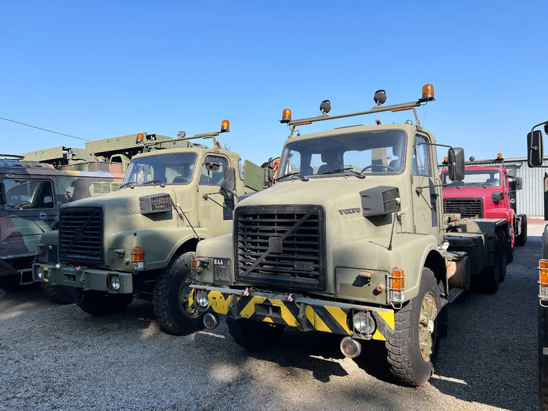 Volvo N 10 6X4 - HOOK CONTAINER (3x stock) - Camião: foto 3 Volvo N 10 6X4 - HOOK CONTAINER (3x stock) - Camião: foto 3