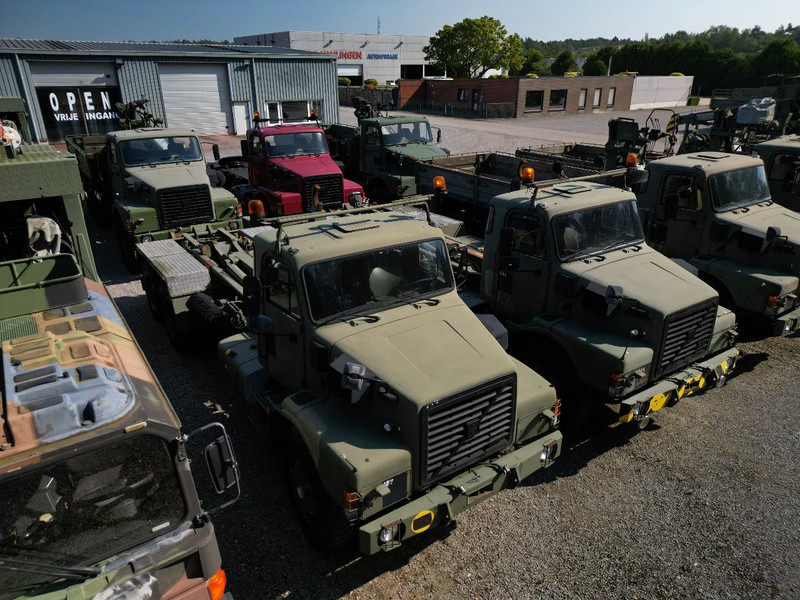 Volvo N 10 6X4 - HOOK CONTAINER (3x stock) - Camião: foto 5 Volvo N 10 6X4 - HOOK CONTAINER (3x stock) - Camião: foto 5