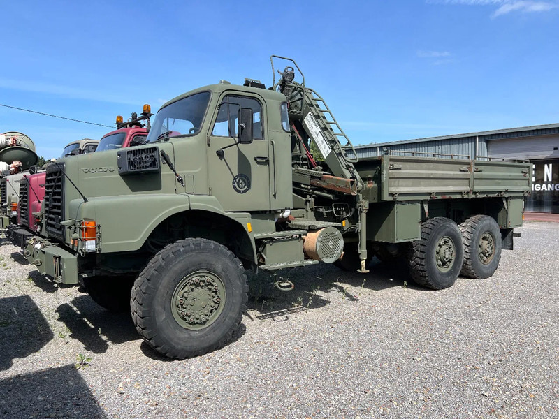 Volvo N 10 6X6 - FASSI 8TM CRANE (4x in stock) - Camião, Camião grua: foto 1 Volvo N 10 6X6 - FASSI 8TM CRANE (4x in stock) - Camião, Camião grua: foto 1