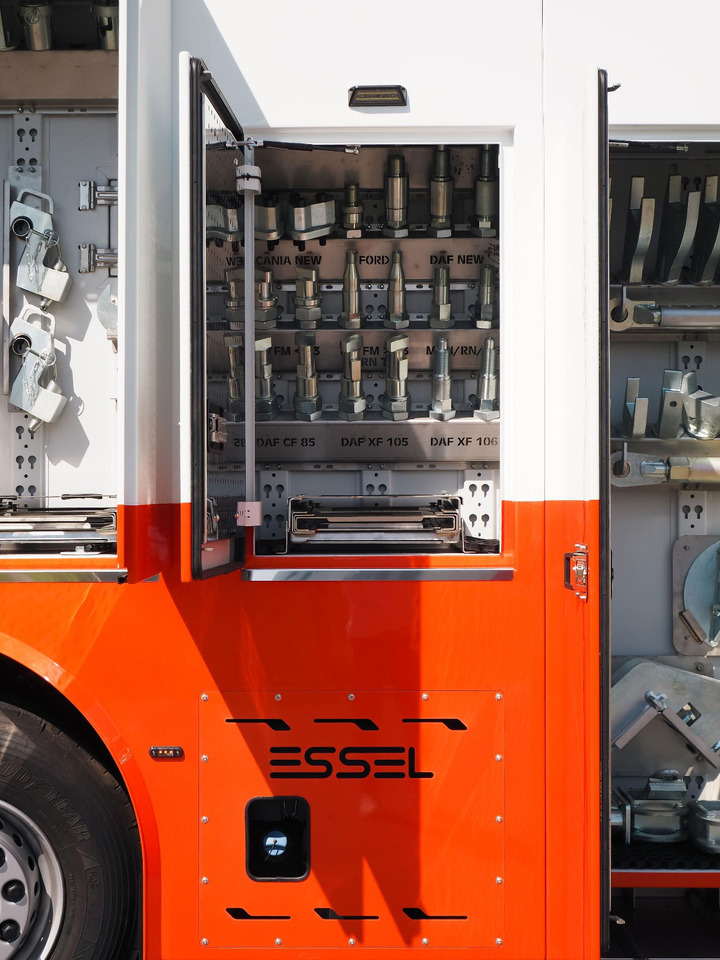 Leasing de  DAF XF 530 NEW T-REX DAF white DAF XF 530 NEW T-REX DAF white: foto 8