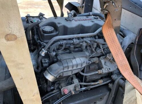 IVECO F4AFE411 IVECO EUROCARGO F4AFE411 truck - Motor por Camião: foto 2 IVECO F4AFE411 IVECO EUROCARGO F4AFE411 truck - Motor por Camião: foto 2