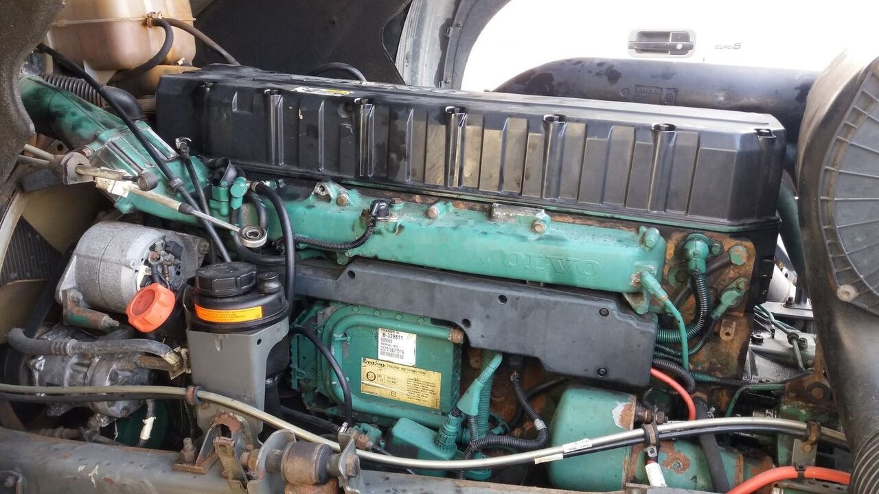 Volvo D12D 460 Volvo FH 12 - Motor por Camião: foto 1 Volvo D12D 460 Volvo FH 12 - Motor por Camião: foto 1