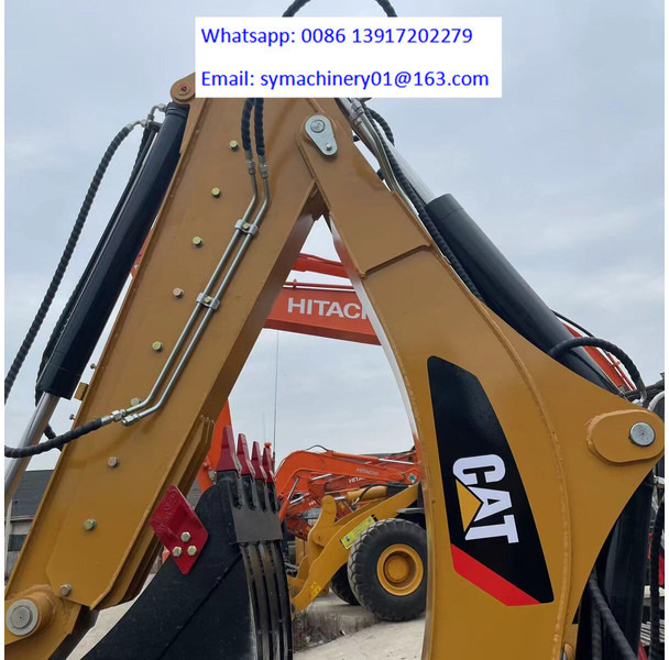 Retroescavadeira Caterpillar 420F2: foto 8