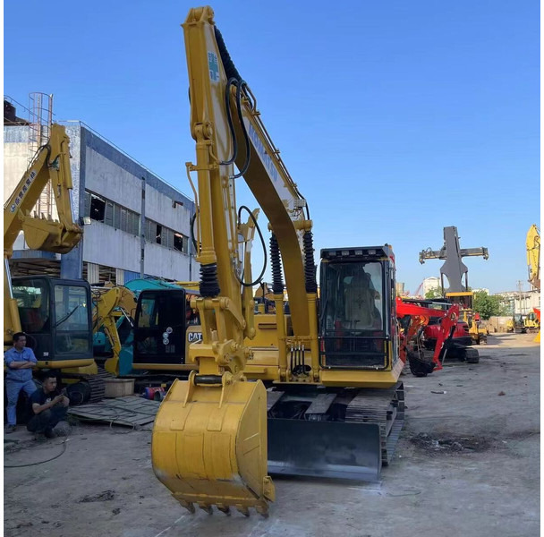 Komatsu PC130 - Escavadora de rastos: foto 1 Komatsu PC130 - Escavadora de rastos: foto 1