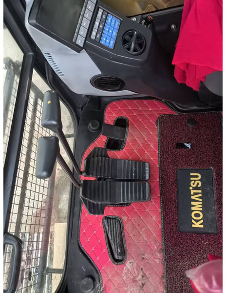 Leasing de Komatsu PC240LC-8 Komatsu PC240LC-8: foto 13