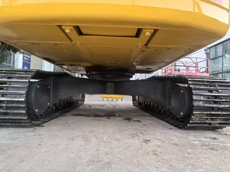 Leasing de Komatsu PC240LC-8 Komatsu PC240LC-8: foto 8