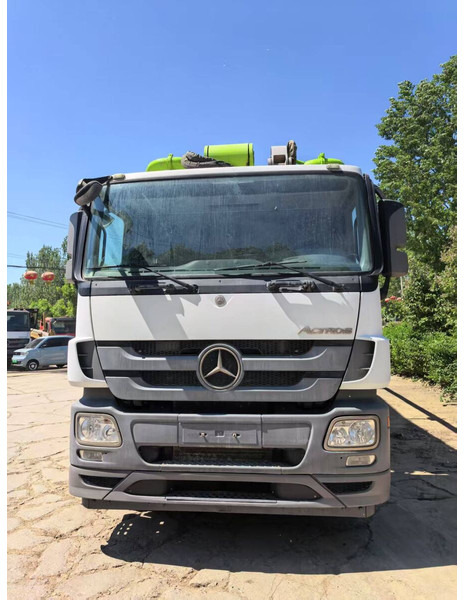 Mercedes-Benz Actros - Bomba de betão estacionária: foto 5 Mercedes-Benz Actros - Bomba de betão estacionária: foto 5