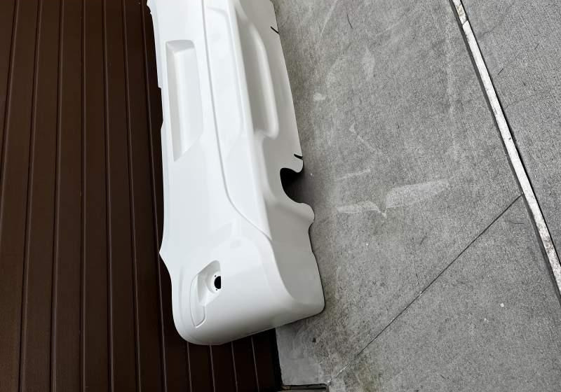 Zderzak tylny VDL FUTURA euro 6 VDL FUTURA EURO 6 - Para-choque por Autocarro: foto 2 Zderzak tylny VDL FUTURA euro 6 VDL FUTURA EURO 6 - Para-choque por Autocarro: foto 2