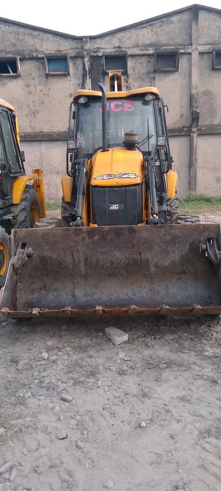 JCB 3DX backhoe loader - Retroescavadeira: foto 2 JCB 3DX backhoe loader - Retroescavadeira: foto 2