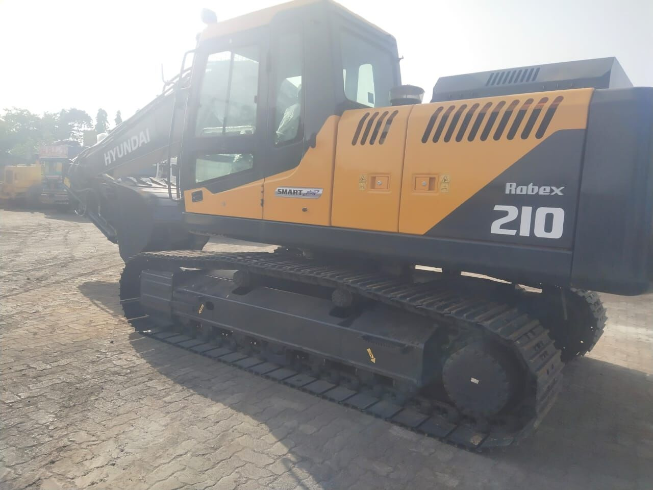 New Hyundai R210 tracked excavator - Escavadora de rastos: foto 4 New Hyundai R210 tracked excavator - Escavadora de rastos: foto 4