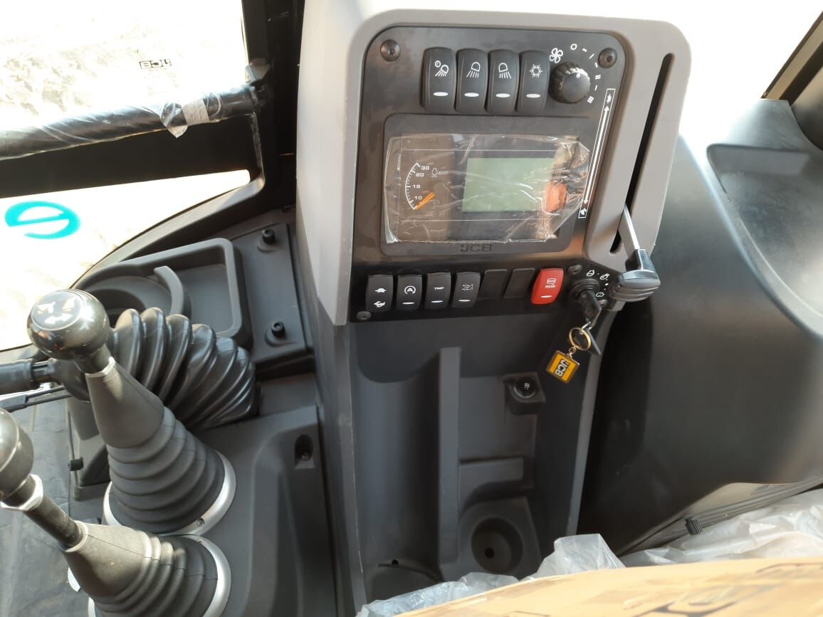 Retroescavadeira novo New JCB 3DX SUPER backhoe loader: foto 9