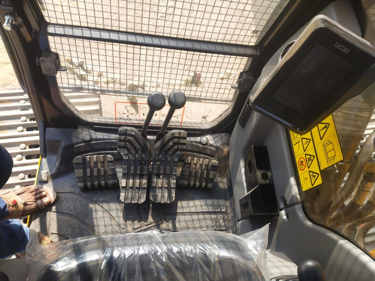 Escavadora de rastos novo New JCB JCB 245LR tracked excavator: foto 7