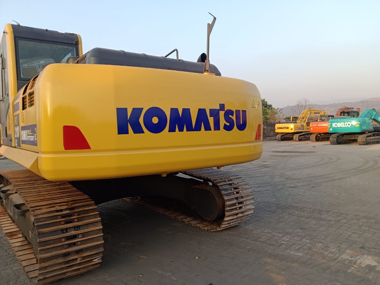 New Komatsu PC210 tracked excavator - Escavadora de rastos: foto 3 New Komatsu PC210 tracked excavator - Escavadora de rastos: foto 3