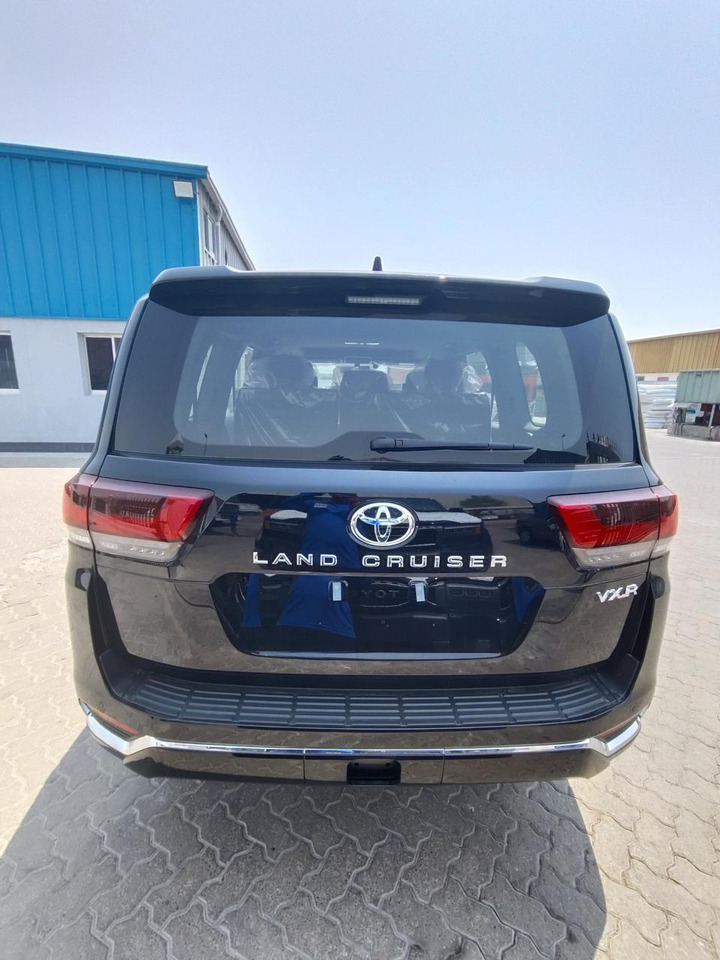 Toyota Land Cruiser VXR - Automóvel: foto 3 Toyota Land Cruiser VXR - Automóvel: foto 3