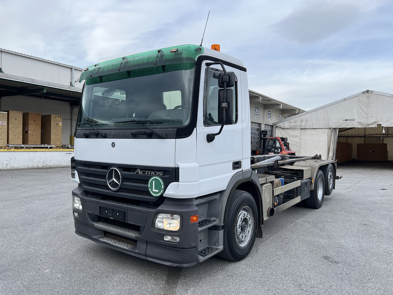 MERCEDES-BENZ Actros 25 41 | Retarder | Kupplung | Differenzial | Liftachse - Camião polibenne: foto 1 MERCEDES-BENZ Actros 25 41 | Retarder | Kupplung | Differenzial | Liftachse - Camião polibenne: foto 1