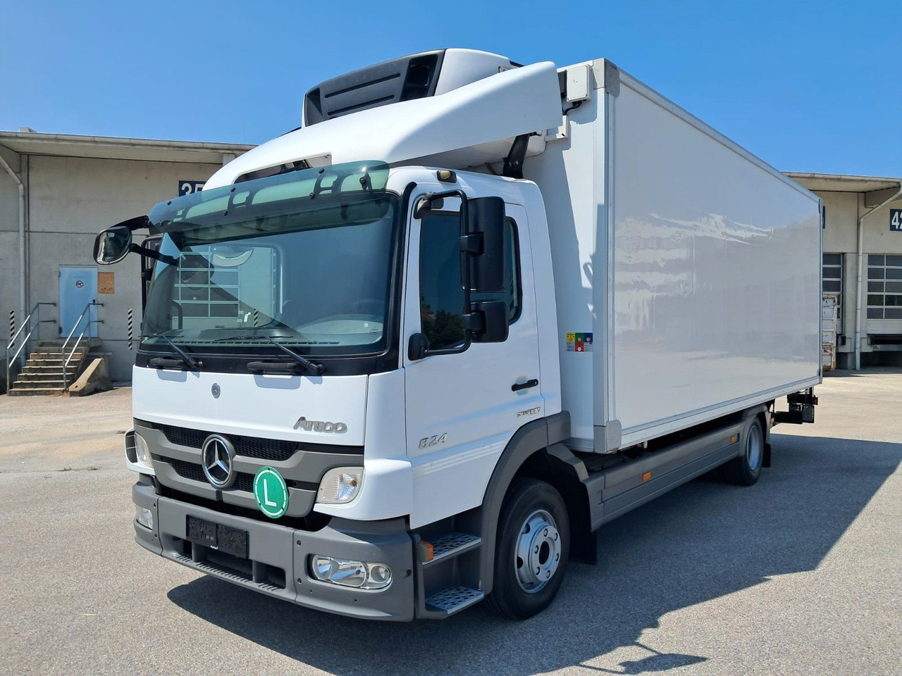 Mercedes-Benz Atego 824 Kühlkoffer | LBW | Klima | Diff - Camião frigorífico: foto 1 Mercedes-Benz Atego 824 Kühlkoffer | LBW | Klima | Diff - Camião frigorífico: foto 1