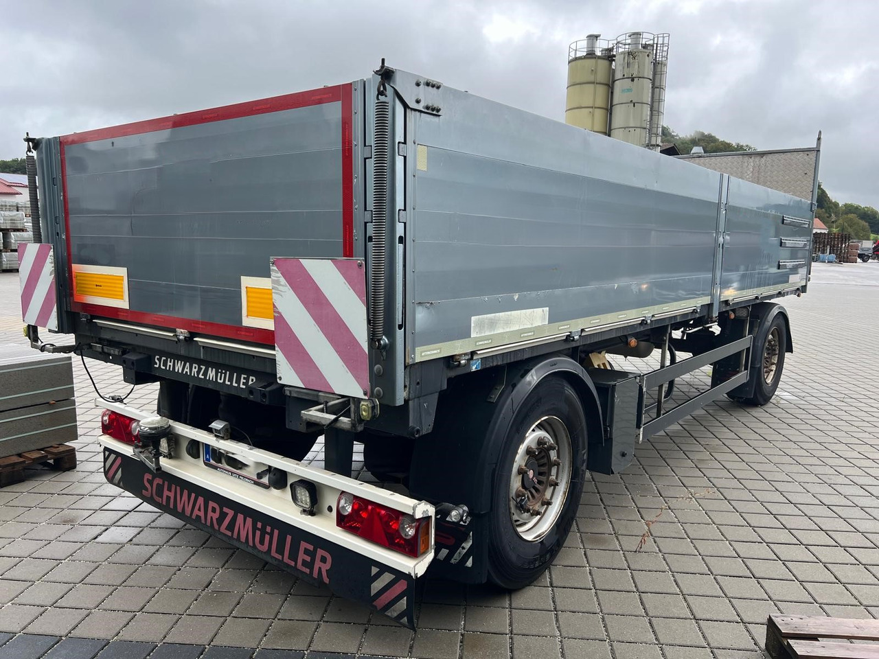 SCHWARZMÜLLER T- Serie SK 18 - Reboque plataforma/ Caixa aberta: foto 4 SCHWARZMÜLLER T- Serie SK 18 - Reboque plataforma/ Caixa aberta: foto 4