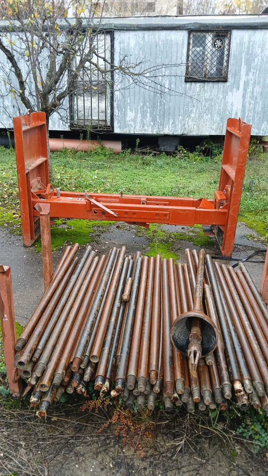 DITCH WITCH P80 Rod Pusher – “T-Bar” + Back Brace - Máquina de perfuração direcional: foto 2 DITCH WITCH P80 Rod Pusher – “T-Bar” + Back Brace - Máquina de perfuração direcional: foto 2