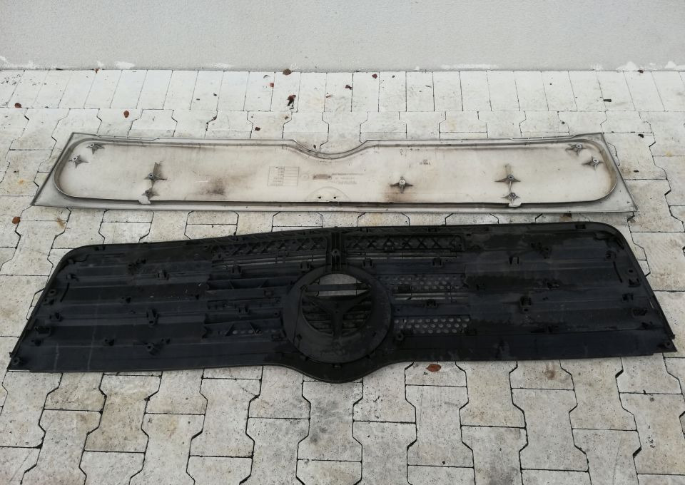 ATRAPA GRILL MASKA MERCEDES ATEGO EURO6 - Capô por Camião: foto 4 ATRAPA GRILL MASKA MERCEDES ATEGO EURO6 - Capô por Camião: foto 4