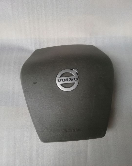 Air bag VOLVO FH4 - Volante de direção por Camião: foto 1 Air bag VOLVO FH4 - Volante de direção por Camião: foto 1