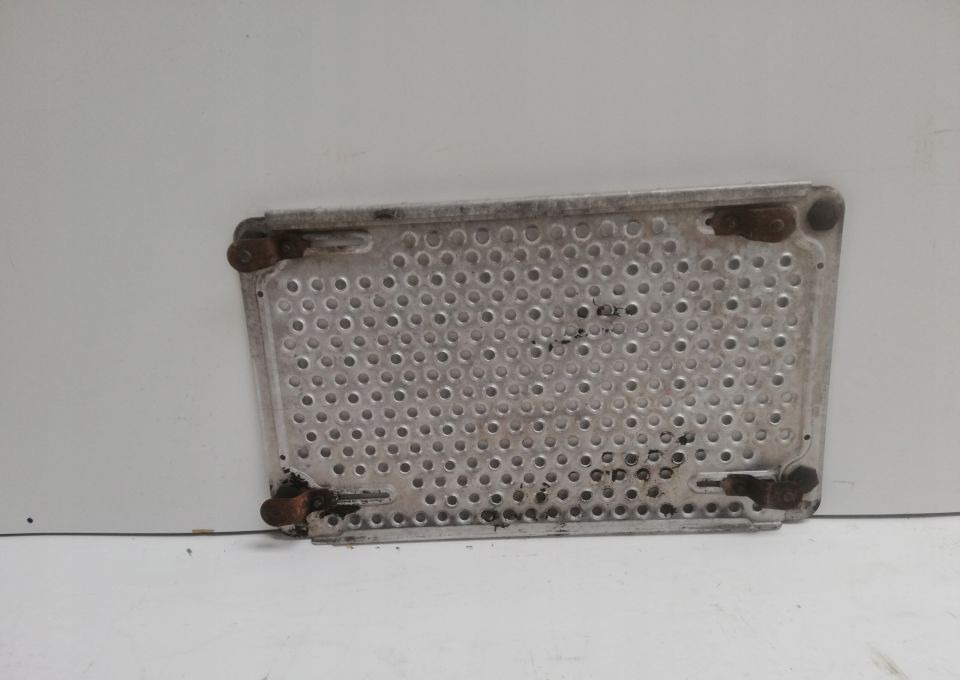 BLACHA PODEST OSŁONA DAF XF CF 73X44CM. - Sistema de escape por Camião: foto 2 BLACHA PODEST OSŁONA DAF XF CF 73X44CM. - Sistema de escape por Camião: foto 2