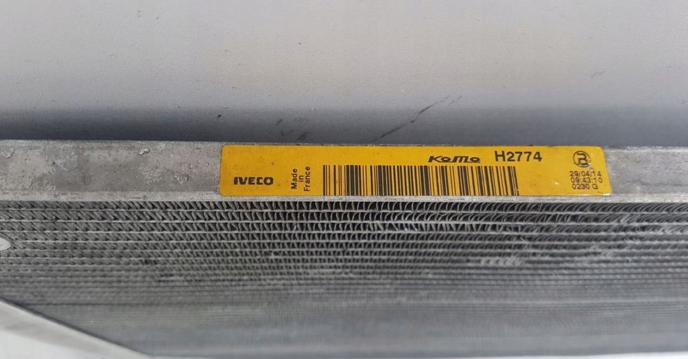 CHŁODNICA KLIMATYZACJI IVECO STRALIS HI WAY - Tanque de combustível: foto 3 CHŁODNICA KLIMATYZACJI IVECO STRALIS HI WAY - Tanque de combustível: foto 3