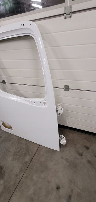 DRZWI MERCEDES ACTROS MP4 PRAWE MALA TAPICERKA - Porta e peças: foto 3 DRZWI MERCEDES ACTROS MP4 PRAWE MALA TAPICERKA - Porta e peças: foto 3