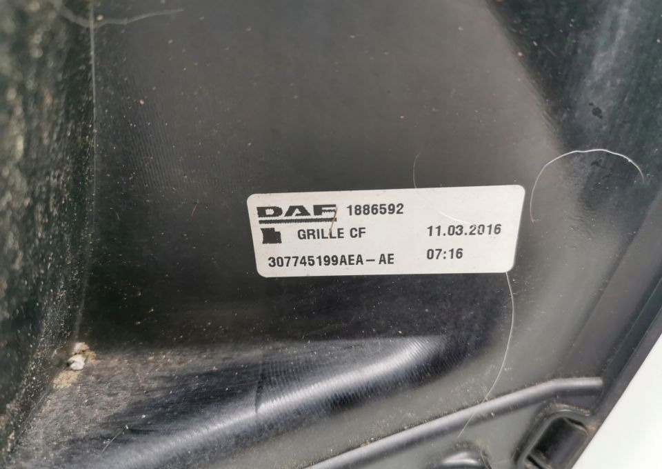 GRILL ATRAPA DAF CF EURO6 1886592 ORYGINAŁ - Grade radiador por Camião: foto 4 GRILL ATRAPA DAF CF EURO6 1886592 ORYGINAŁ - Grade radiador por Camião: foto 4