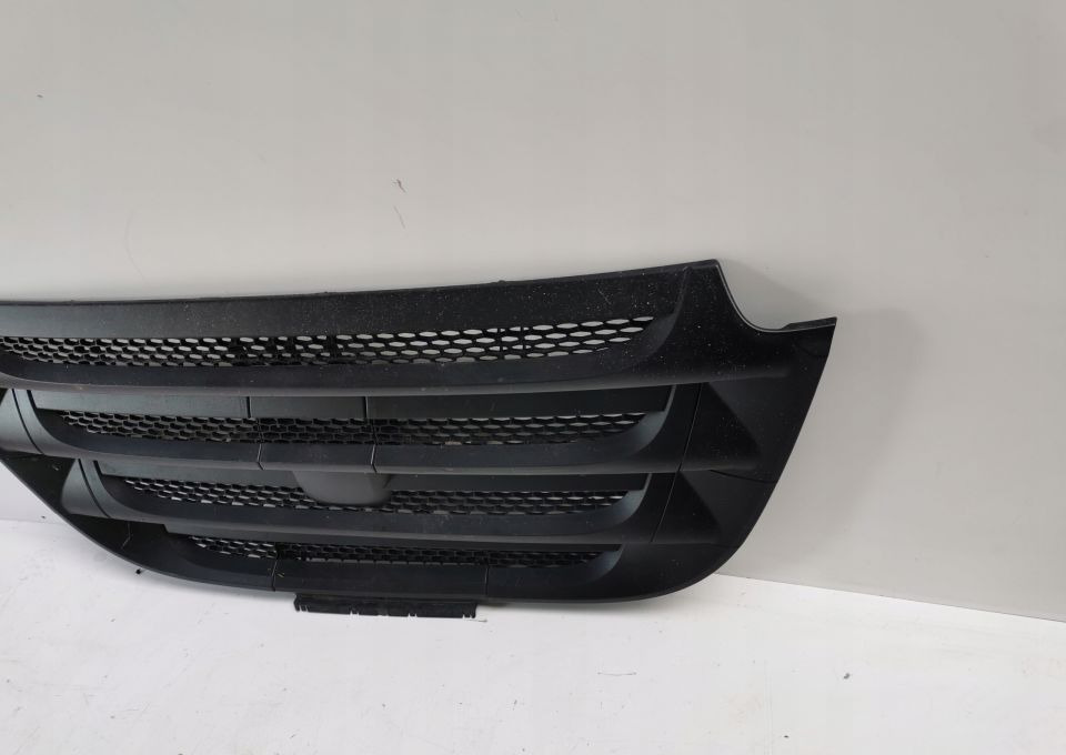 GRILL ATRAPA DAF CF EURO6 1886592 ORYGINAŁ - Grade radiador por Camião: foto 2 GRILL ATRAPA DAF CF EURO6 1886592 ORYGINAŁ - Grade radiador por Camião: foto 2