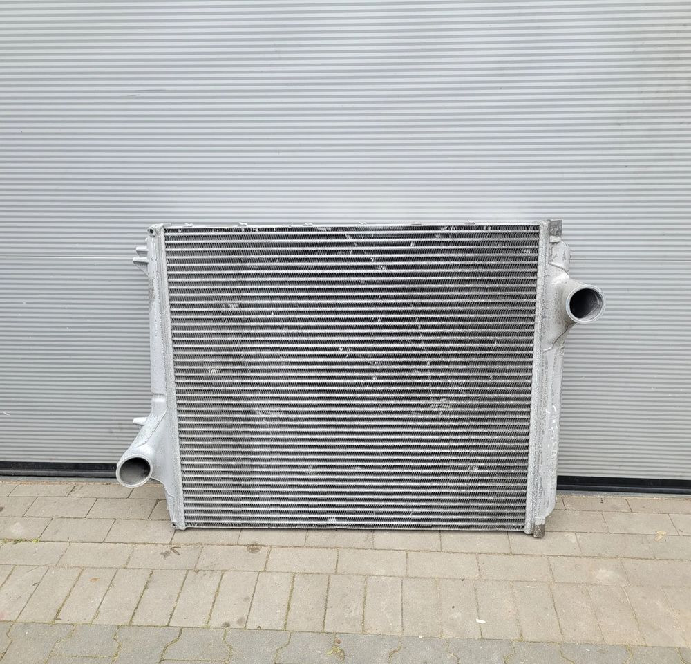 INTERCOOLER RENAULT GAMA T ORYGINAL SZCZELNA 7421892738 CHWALIM116 - Intercooler por Camião: foto 1 INTERCOOLER RENAULT GAMA T ORYGINAL SZCZELNA 7421892738 CHWALIM116 - Intercooler por Camião: foto 1