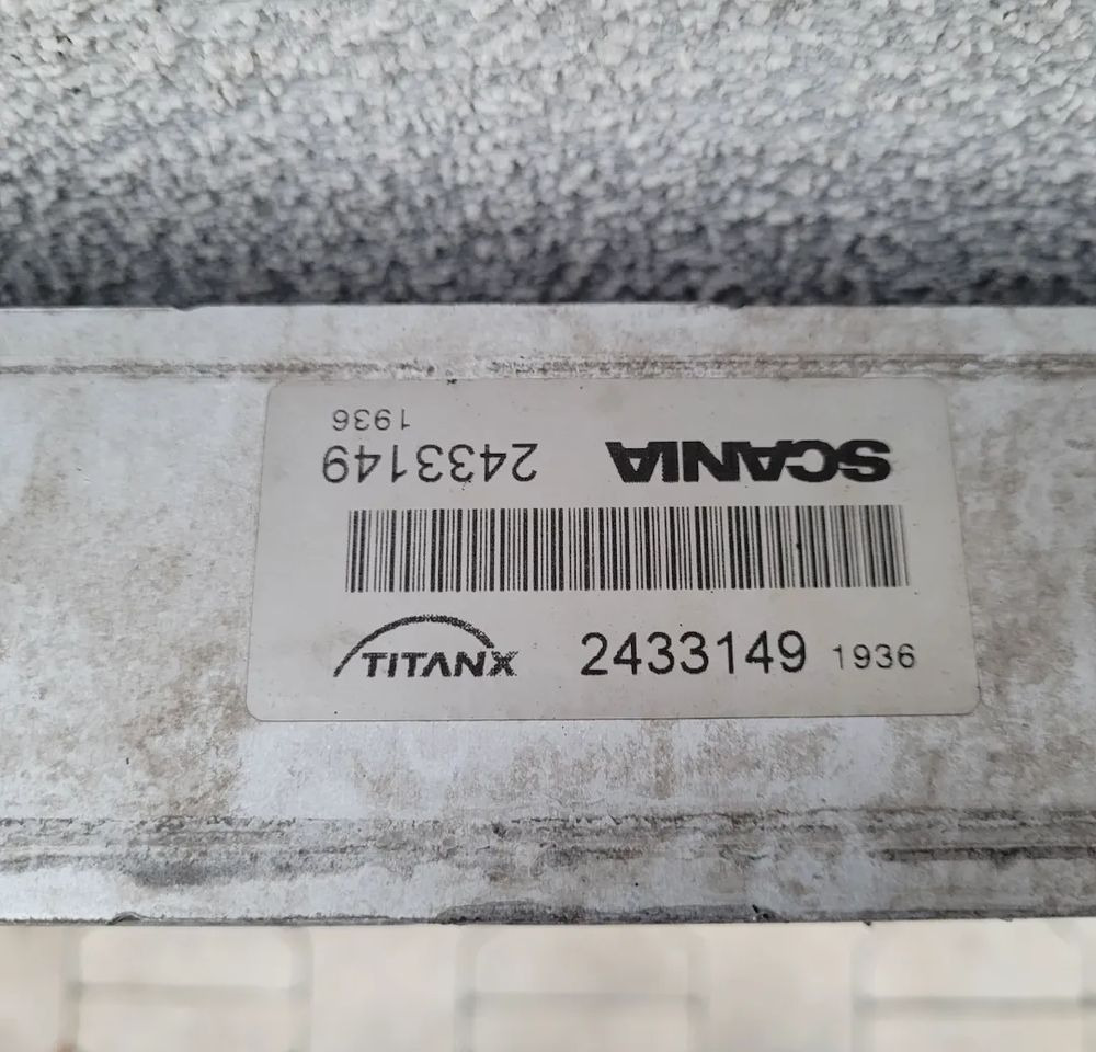 INTERCOOLER SCANIA R S NGT OM 82316694 - Intercooler por Camião: foto 3 INTERCOOLER SCANIA R S NGT OM 82316694 - Intercooler por Camião: foto 3