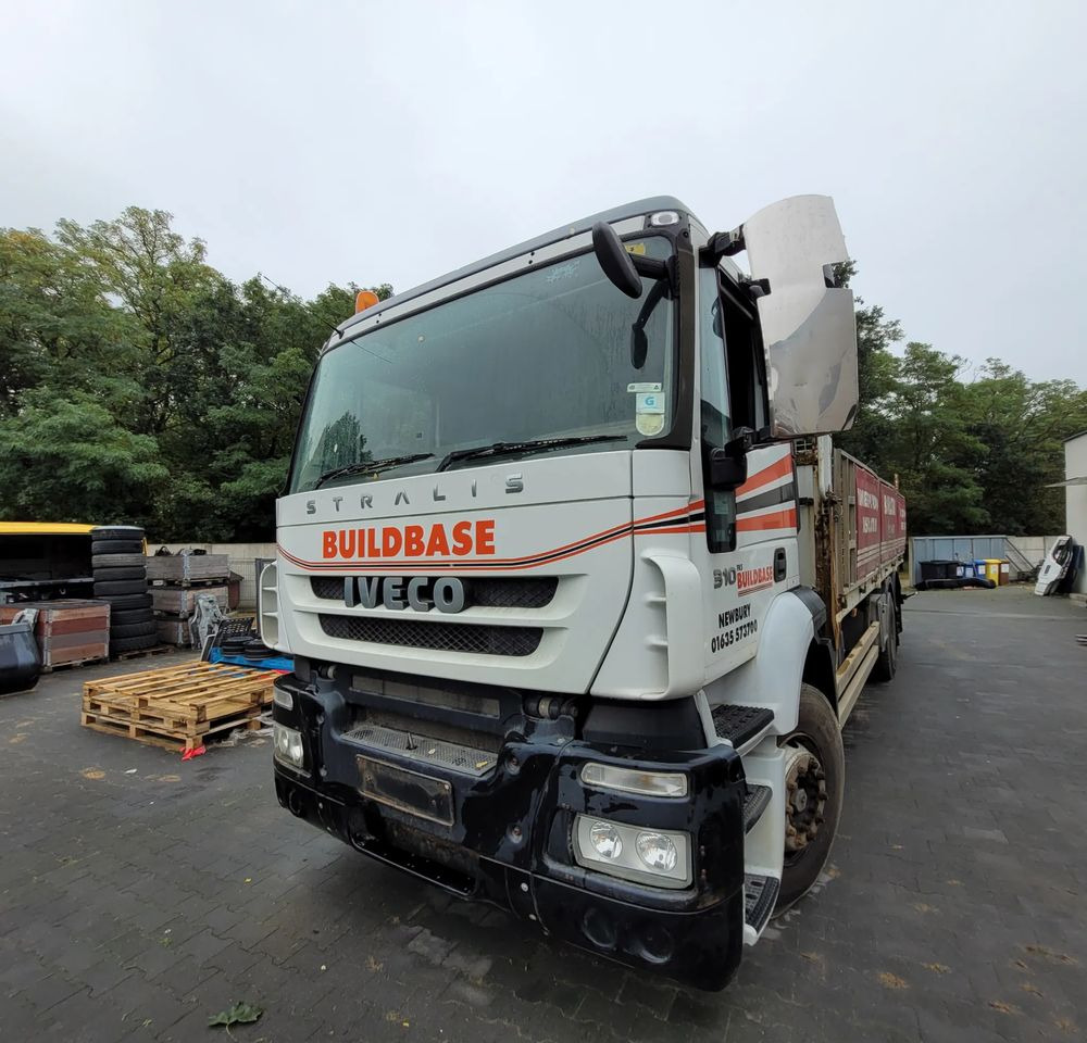 KABINA IVECO STRALIS TRAKKER - Cabine por Camião: foto 2 KABINA IVECO STRALIS TRAKKER - Cabine por Camião: foto 2
