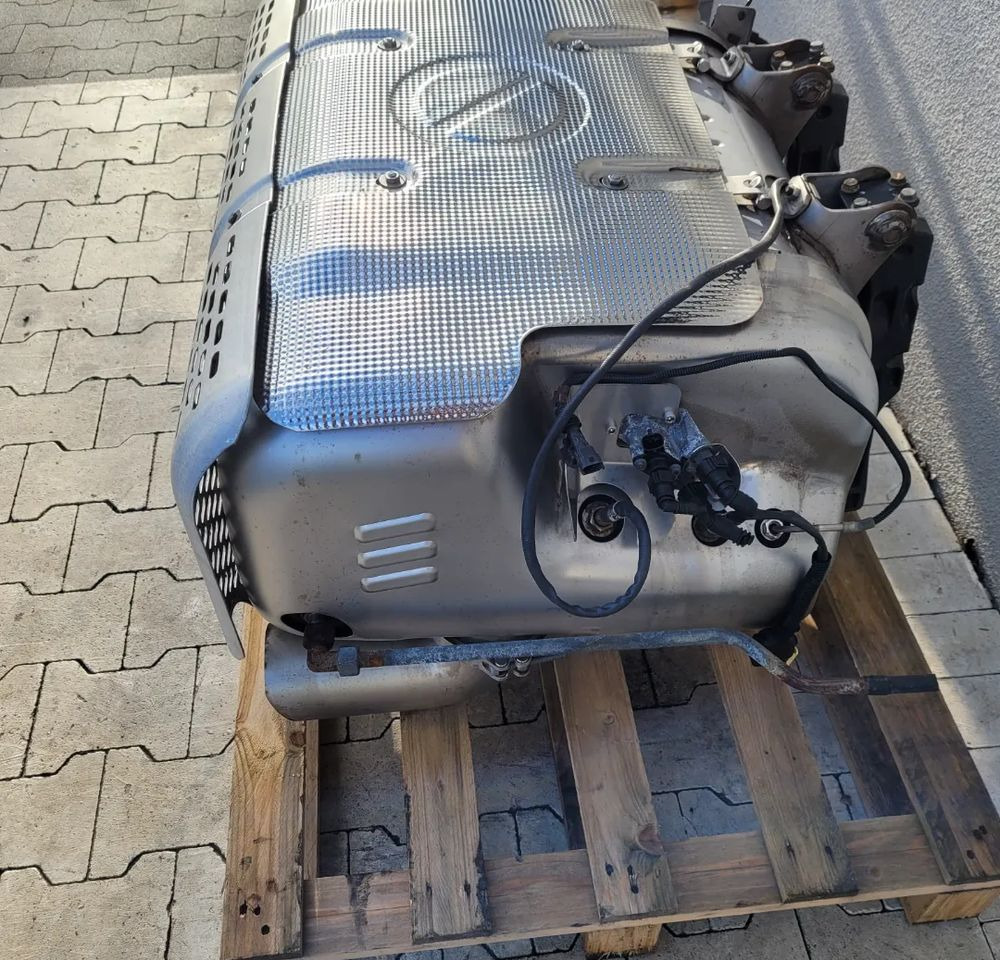 KATALIZATOR IVECO EUROCARGO E6 ORYGINAŁ - Conversor catalítico por Camião: foto 2 KATALIZATOR IVECO EUROCARGO E6 ORYGINAŁ - Conversor catalítico por Camião: foto 2