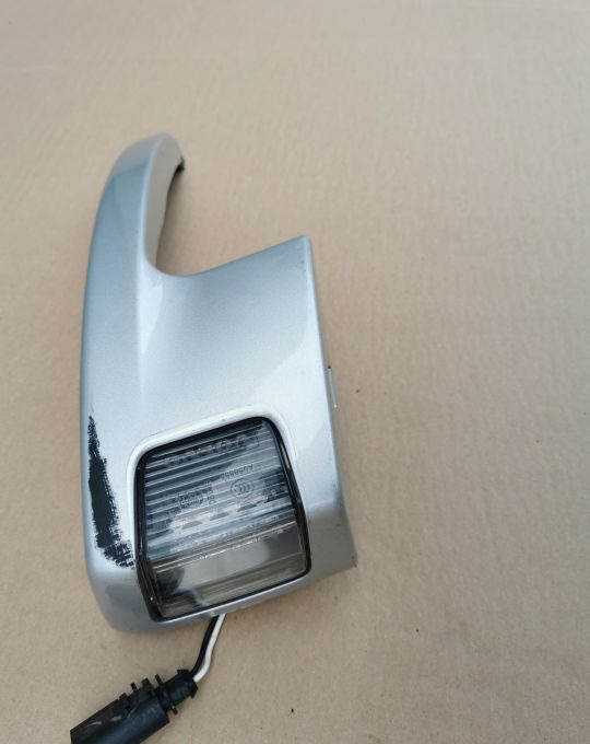 KIERUNKOWSKAZ VOLVO FM 82462033 RH. E6. - Pisca por Camião: foto 1 KIERUNKOWSKAZ VOLVO FM 82462033 RH. E6. - Pisca por Camião: foto 1