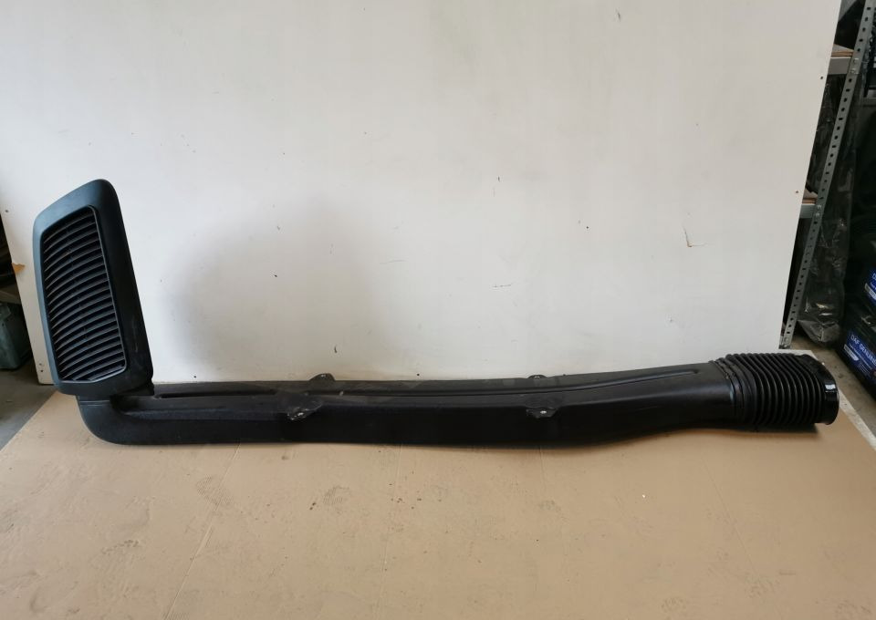 KOMIN ACTROS MP4 A9605289108 - Tubo de admissão por Camião: foto 1 KOMIN ACTROS MP4 A9605289108 - Tubo de admissão por Camião: foto 1