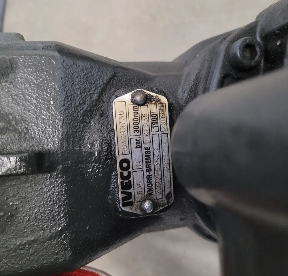 KOMPRESOR +WSPOMAGANIE IVECO STRALIS ORYGINAŁ 504293730 CHWALIM116 - Compressor, sistema de ar comprimido por Camião: foto 4 KOMPRESOR +WSPOMAGANIE IVECO STRALIS ORYGINAŁ 504293730 CHWALIM116 - Compressor, sistema de ar comprimido por Camião: foto 4