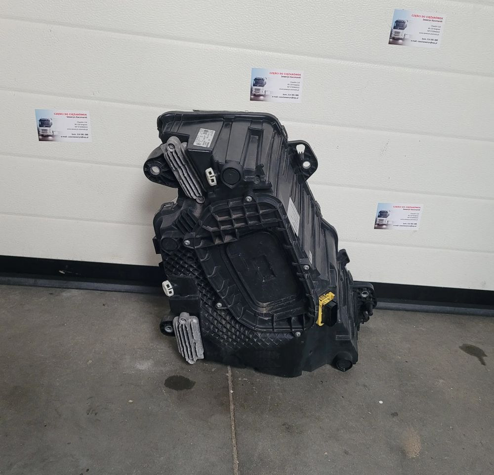 LAMPA LED LH VOLVO FH5 ORYGINAŁ 24056511 CHWALIM116 - Iluminação por Camião: foto 3 LAMPA LED LH VOLVO FH5 ORYGINAŁ 24056511 CHWALIM116 - Iluminação por Camião: foto 3
