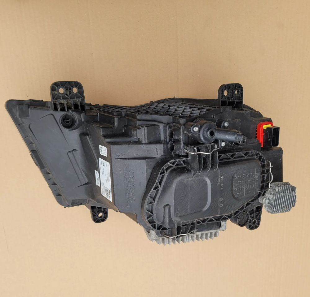 LAMPA LED MAN TG3 TGX NM ORYGINAŁ 81.25101-6821 LEWA CHWALIM116 - Iluminação por Camião: foto 2 LAMPA LED MAN TG3 TGX NM ORYGINAŁ 81.25101-6821 LEWA CHWALIM116 - Iluminação por Camião: foto 2
