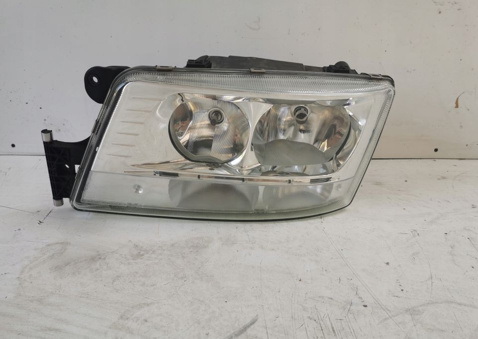 LAMPA MAN TGX E6 LIFT LH. MOCNY LED ORYGINAŁ - Iluminação por Camião: foto 1 LAMPA MAN TGX E6 LIFT LH. MOCNY LED ORYGINAŁ - Iluminação por Camião: foto 1