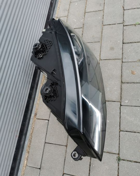 LAMPA PRZÓD VW CEDDY LEWA 2K1.9.I - Farol dianteira: foto 2 LAMPA PRZÓD VW CEDDY LEWA 2K1.9.I - Farol dianteira: foto 2