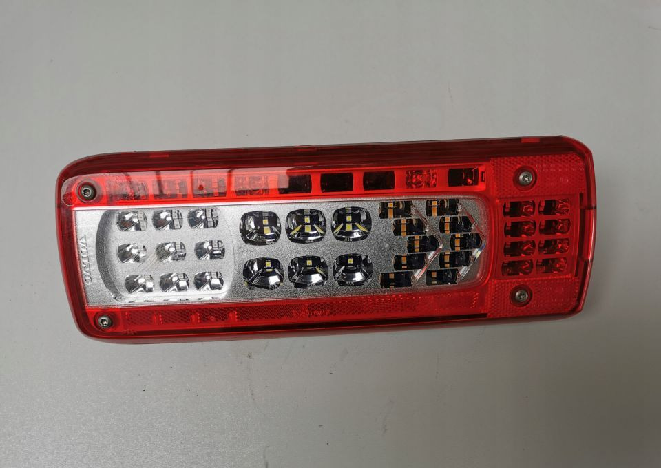 LAMPA TYL VOLVO FMX FM LED RH. ORYGINAŁ - Farol traseiros por Camião: foto 1 LAMPA TYL VOLVO FMX FM LED RH. ORYGINAŁ - Farol traseiros por Camião: foto 1